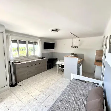 Apartment Au Bord De L'eau